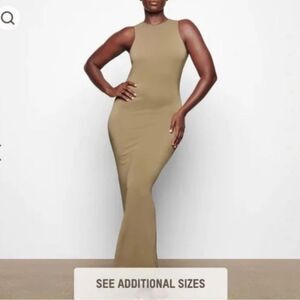 SKIMS Sleeveless Beige Maxi Dress Open Back XS NWT